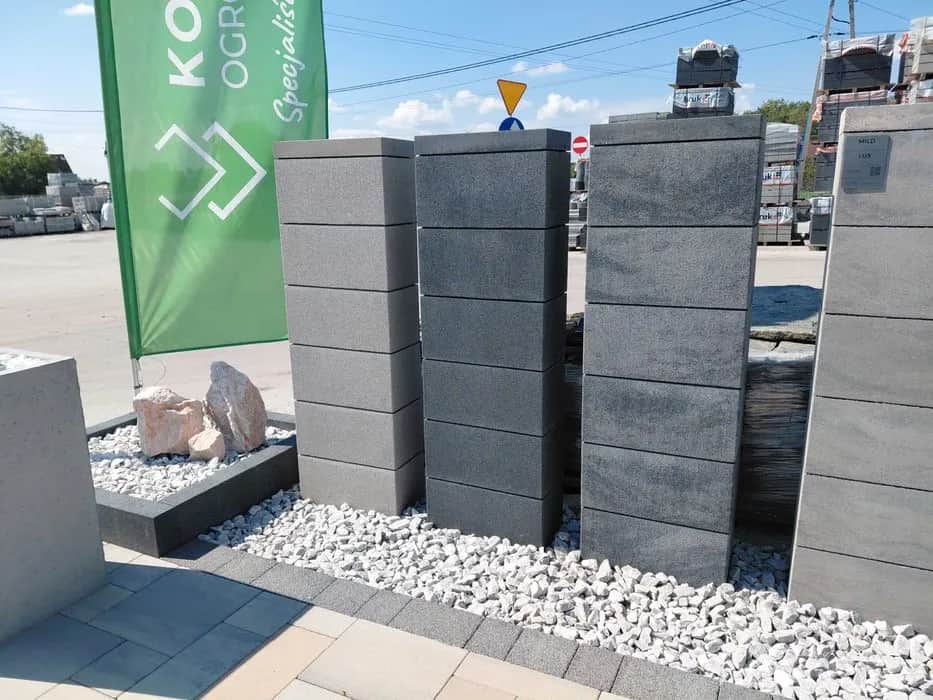 Ile kosztuje przęsło płotu betonowego? Ceny, które zaskoczą!