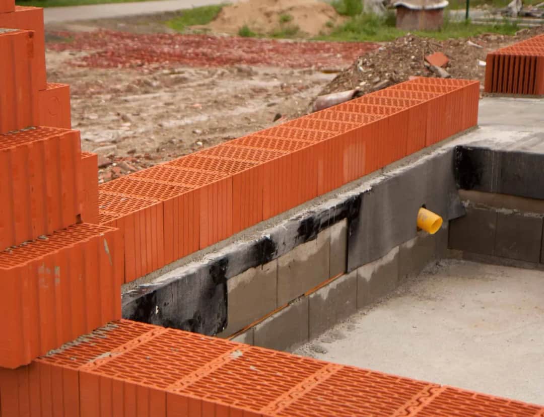 Ile kosztuje murowanie Porotherm? Poznaj aktualne ceny 2025