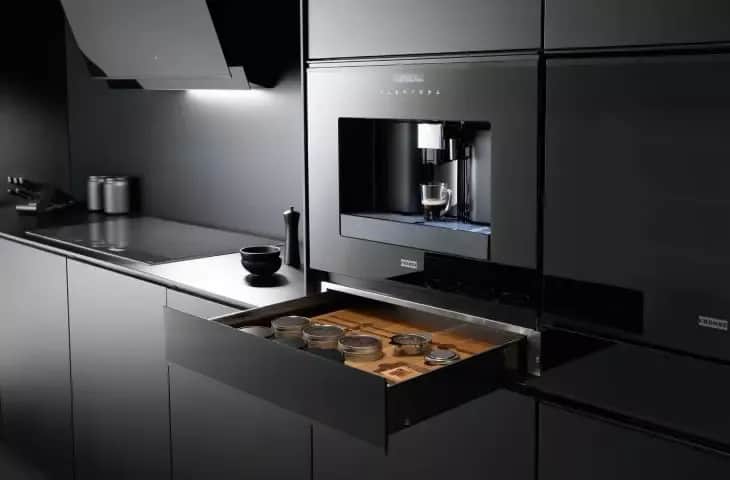 Okap w stylu angielskim: elegancja i funkcjonalność w kuchni