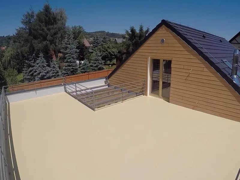 Jak wybrać najlepszą farbę na taras? Skuteczna ochrona i estetyka